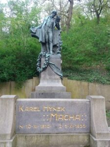 Pomník Karla Hynka Máchy