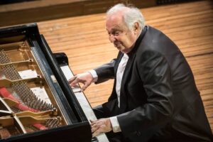 Ivan Klánský, klavírista