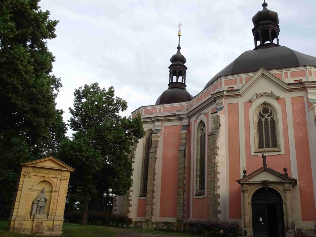 Kostel Nanebevzetí Panny Marie a sv.Karla Velkého v Praze na Karlově