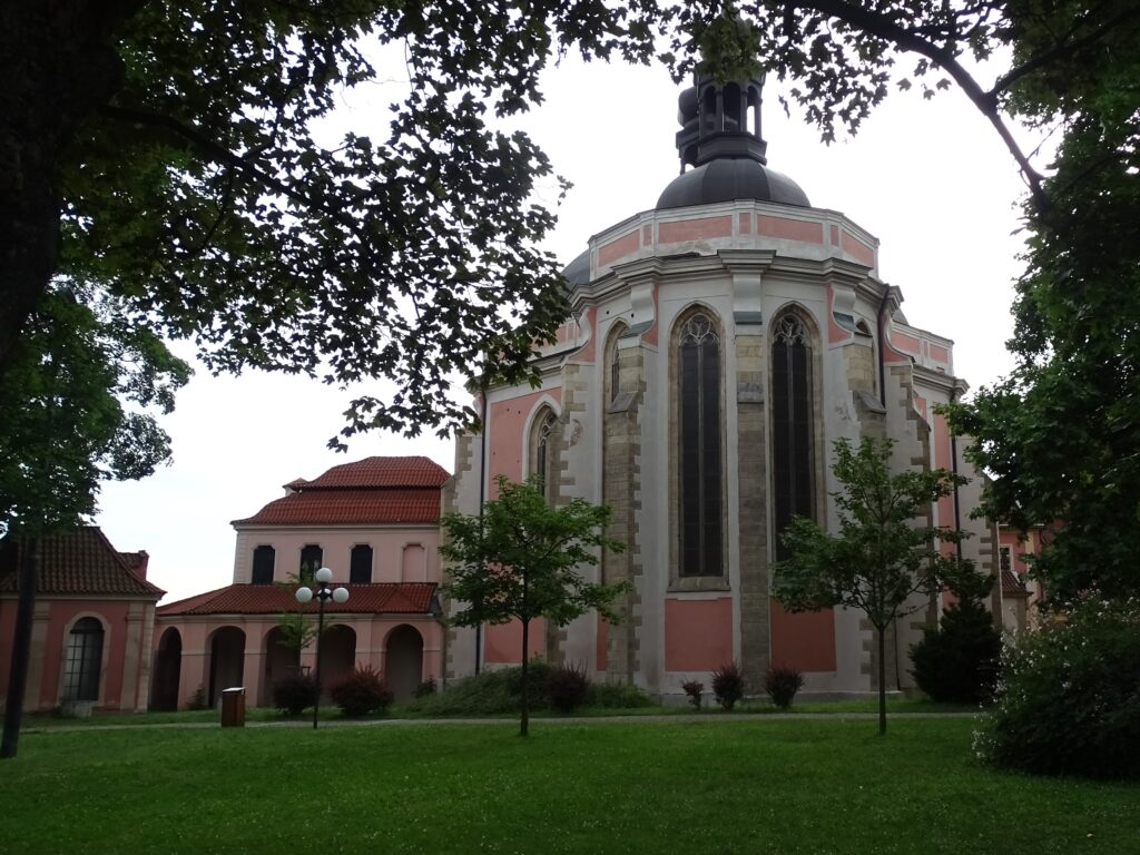 Kostel Nanebevzetí Panny Marie a sv.Karla Velkého v Praze na Karlově