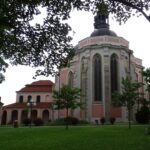 Kostel Nanebevzetí Panny Marie a sv.Karla Velkého v Praze na Karlově