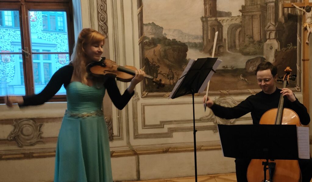 Duo Euforico Ludmila Pavlová - housle Eduard Šístek - violoncello