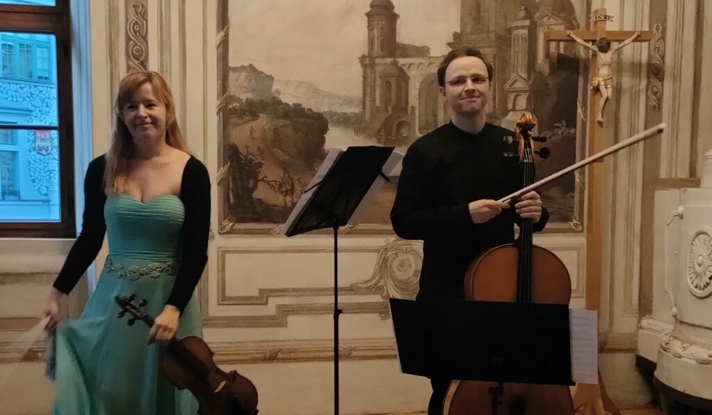 Duo Euforico Ludmila Pavlová - housle Eduard Šístek - violoncello