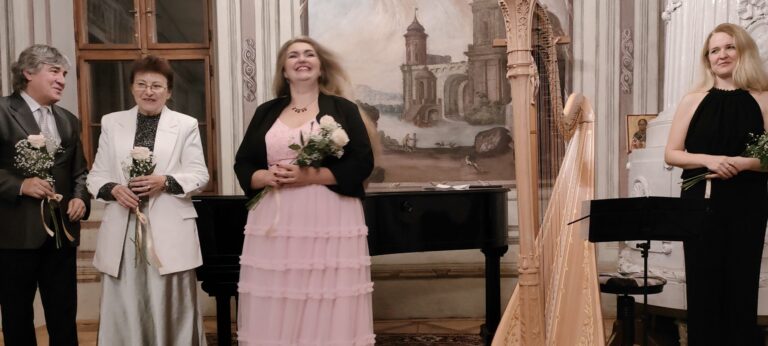 Arnošt Proschek, Vlasta Korbová, Olga Koblížková a Hedvika Jouzová Mousa Bacha