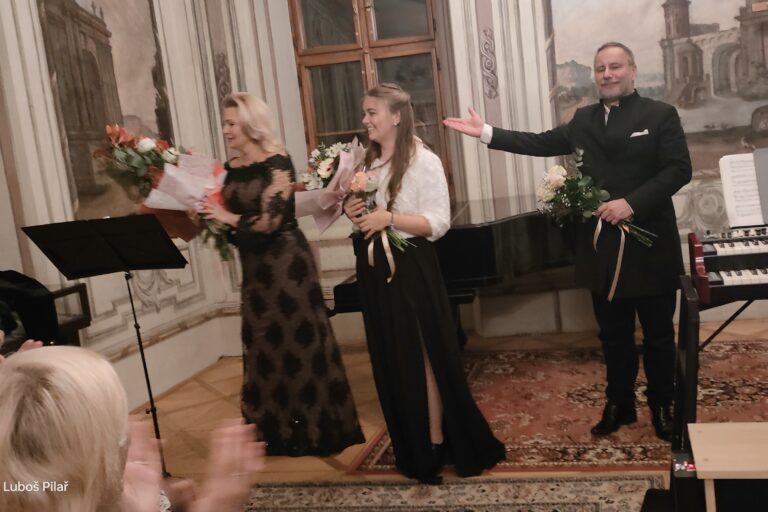 Marina Vyskvorkina, Kateřina Jindřichová a Robert Fuchs