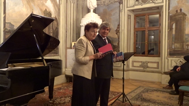 Vlasta Korbová a Arnošt Proschek - přednes veršů