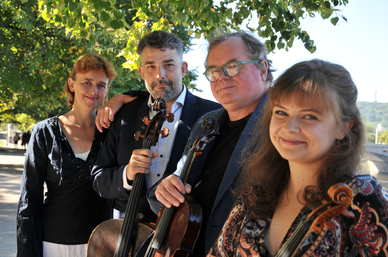 Dvořákovo klavírní kvarteto.